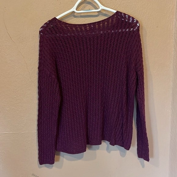 Plum colored sweater - Picture 3 of 3